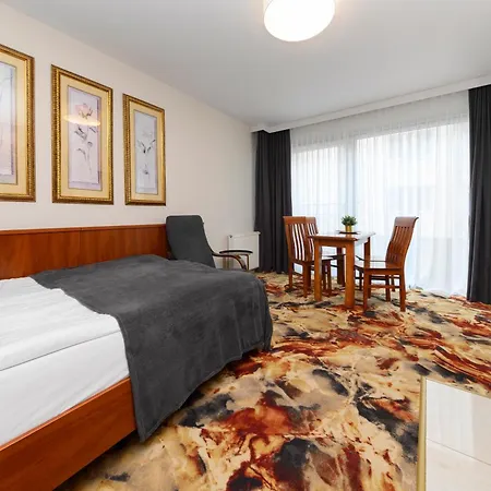 Anker Apartment *