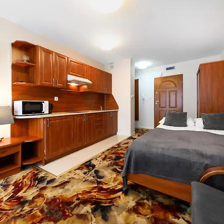 Anker Apartment *